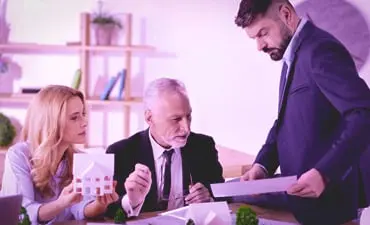 Family Businesses: Entrepreneurship and Leadership to Transcend